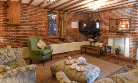 3 Bed in Briston 7