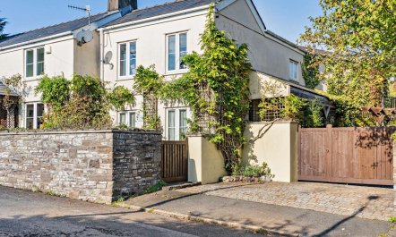 1 Bed in Abergavenny 1