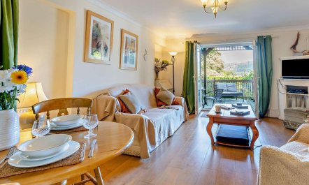 1 Bed in Abergavenny 2