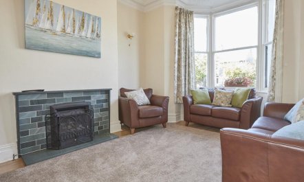 5 Bed in Keswick 1