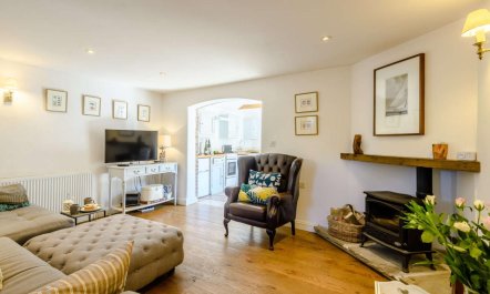 3 Bed in Thornham 8