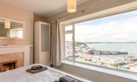 3 Bed in Brixham 1