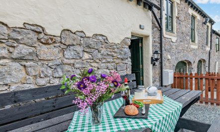 5 Bed in Pembroke 7