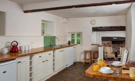 3 Bed in Llangadog 7