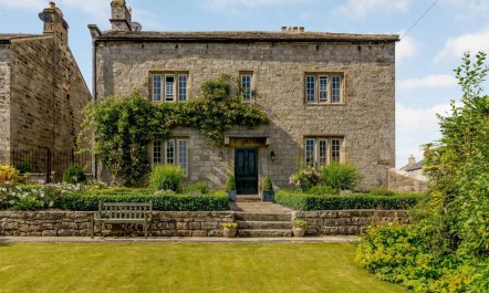 5 Bed in Harrogate