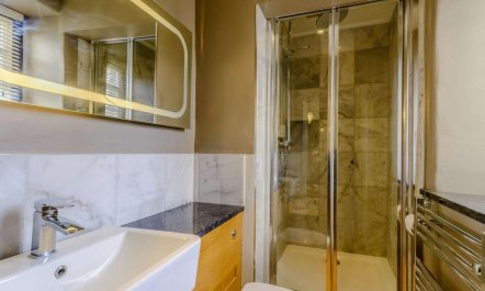 5 Bed in Harrogate 9