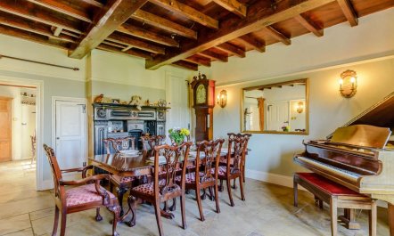 5 Bed in Harrogate 4