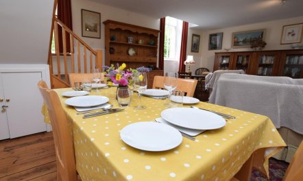 2 Bed in Drumelzier 3