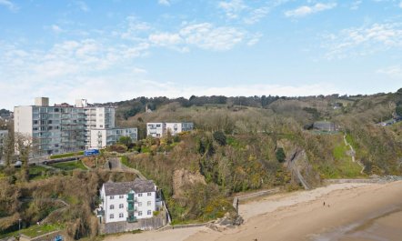 3 Bed in Tenby 3