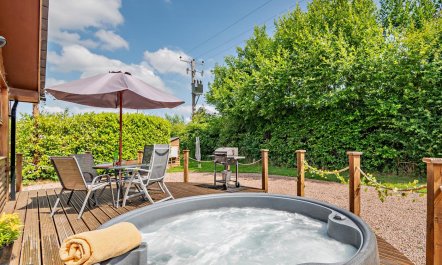2 Bed in Ledbury 1