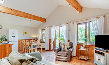 2 Bed in Ledbury 2