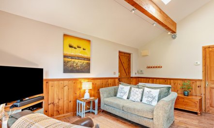 2 Bed in Ledbury 3