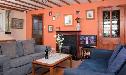 2 Bed in Crickhowell 2