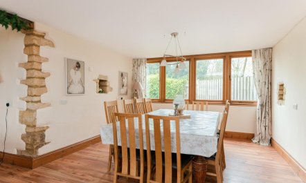 6 Bed in Witney 4