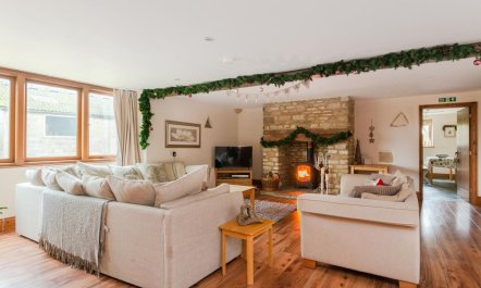 6 Bed in Witney 1