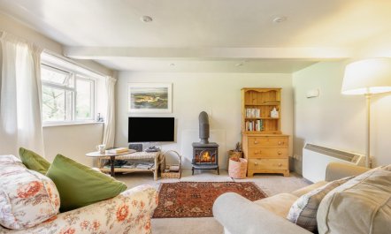 2 Bed in Beaminster 3