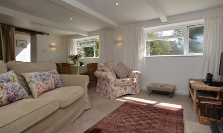 2 Bed in Beaminster 5