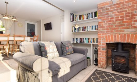 2 Bed in Lymington 8