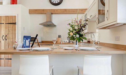 1 Bed in Craven Arms 7