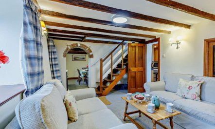 4 Bed in Brancaster 2