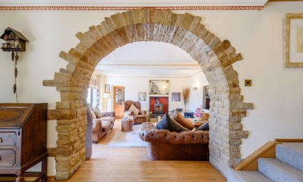 4 Bed in Chesterfield 3