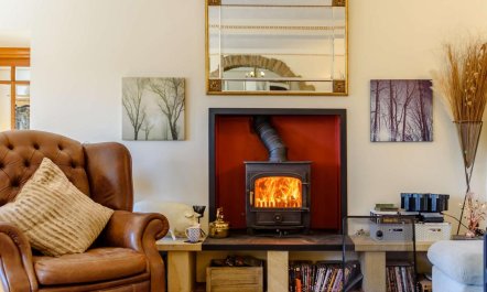 4 Bed in Chesterfield 8