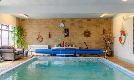 4 Bed in Chesterfield