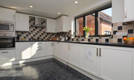 5 Bed in Bridport 6