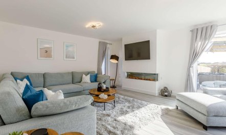 4 Bed in Holsworthy 3