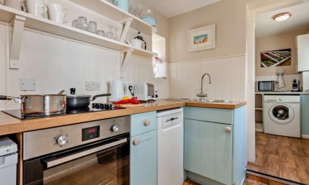 2 Bed in Corfe Castle 7