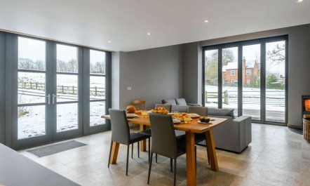 1 Bed in Little Gransden 2