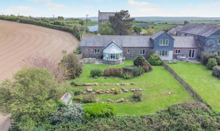 4 Bed in Port Isaac 5