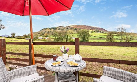 1 Bed in Abergavenny 1