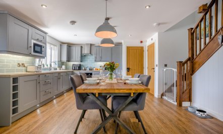 2 Bed in Weymouth 4
