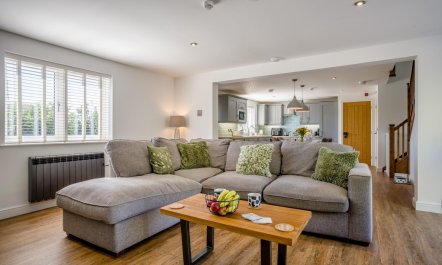 2 Bed in Weymouth 9