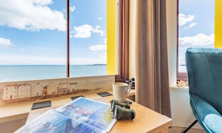 2 Bed in Tenby 8
