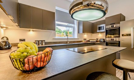 6 Bed in Ilfracombe 1