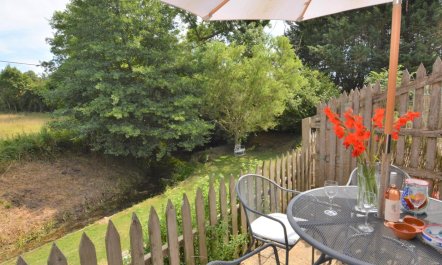 2 Bed in Sherborne 2