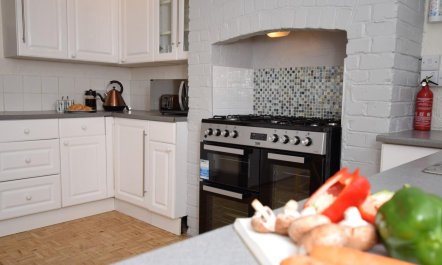 3 Bed in Brixham 1