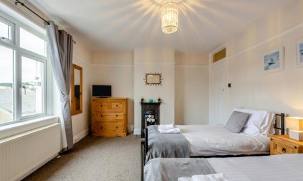 3 Bed in Brixham 4