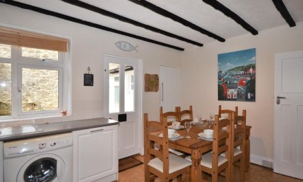 3 Bed in Brixham 2