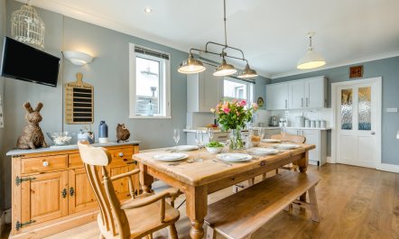 4 Bed in Newquay 7