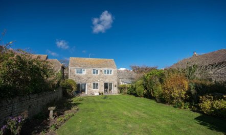 3 Bed in Swanage 1