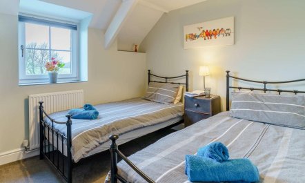 2 Bed in Clynderwen 7