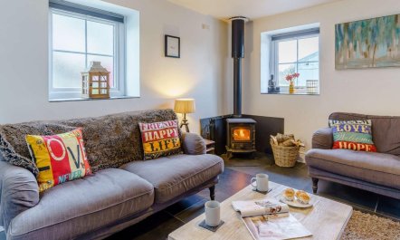 2 Bed in Clynderwen 1