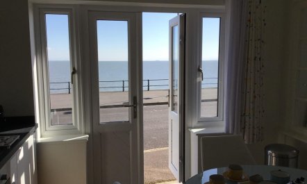 2 Bed in Minehead 1