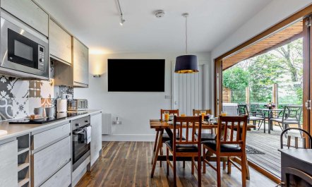 2 Bed in Westward Ho 3