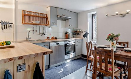 2 Bed in Crickhowell 4