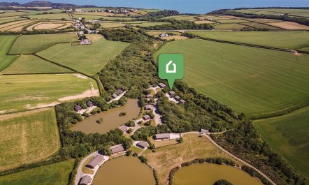 3 Bed in Higher Clovelly 0