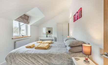 2 Bed in Tenby 7